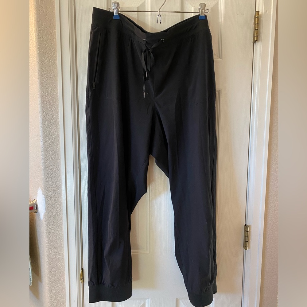 GapFit Women’s Hike Jogger Size XL